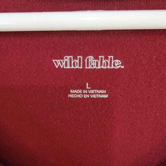 Ladies Large Wild Fable Maroon Crop Top with V neck - Picture 2 of 4